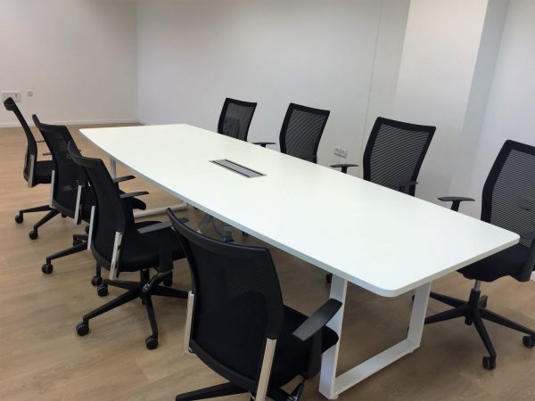 שולחן לחדר ישיבות דגם Q דגם Q - סטטוס ריהוט משרדי