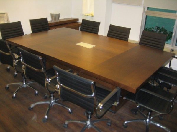 שולחן לחדר ישיבות דגם חרמון - סטטוס ריהוט משרדי