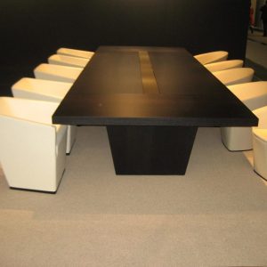 שולחן לחדר ישיבות דגם חרמון